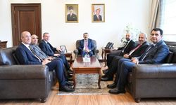 Hakkarili başkanlardan Ali Çelik'e ziyaret