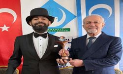 Akif Manaf “Barış ve İnsan Hakları Ödülü” ile onurlandırıldı