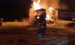 Mardin'de seyir halindeki tırda yangın