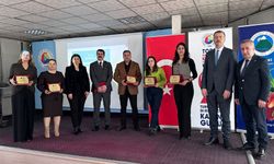 Hakkari'de yoğun katılımlı kadınlar günü etkinliği