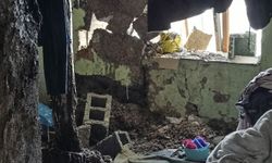Hakkari’de yağışlar evi çökertti: 4 kişilik aile mağdur oldu