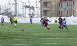 Hakkari’de gülen taraf Ünye Kadın Spor oldu