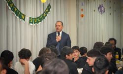 Vali Taşyapan, öğrencilerle iftar sofrasında buluştu