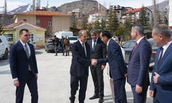 Vali Taşyapan’dan Hakkari İl Özel İdaresine ziyaret