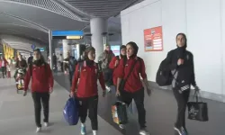 İran Kadın Milli Futbol Takımı İstanbul'a geldi