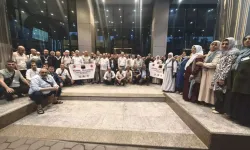 Mardin'de evlilikte 25 yılı dolduran 47 çift umreden döndü