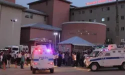 Hakkari’de gece saatlerinde iki grup arasında kavga