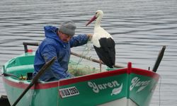 Adem Amca, 15 yıllık dostu Yaren leylekle özlem gideriyor