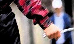 Hakkari’de bıçaklı kavga: 1 genç yaralandı