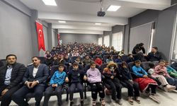 Şemdinli'de Tiyatro Gününde çocuklara unutulmaz etkinlik