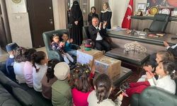 Hakkarili öğrencilerden Gazzeli çocuklara anlamlı destek