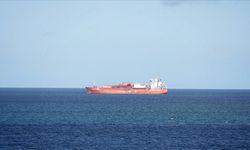 Hürmüz Boğazı'ndan son 2 günde 7 gemi geçti