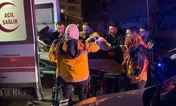 Baba ve ağabeyini tabancayla vurdu