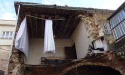 Batman’da sağanak sırasında evin bir bölümü çöktü