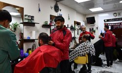 Hakkari'de berberlerde bayram yoğunluğu