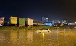 Cizre’de sağanak; evleri su bastı