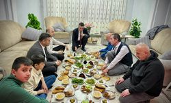 Hakkari'de devlet yetkililerinden Mollaosmanoğlu'a ziyaret