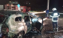 Kaza sonrası otomobil alev alev yandı: 1 yaralı