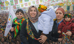 Hakkari’de Newroz coşkuyla kutlandı