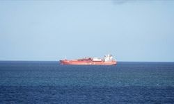 Hürmüz Boğazı'ndan son 3 günde 15 gemi geçti