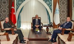 Hazinedaroğlu ve Töre’den Vali Taşyapan’a ziyaret