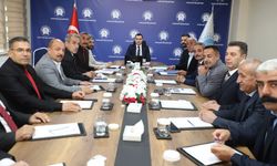 Vali Yardımcısı Zor muhtarları kabul etti