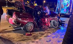 Minibüs ile otomobil çarpıştı: 1 ölü