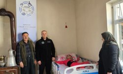 Hakkari’de özel gereksinimli bireye hasta yatağı desteği