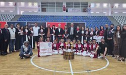 Hakkari halk oyunlarında 4 kategoride şampiyon