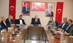 AK Parti Hakkari’de sahadaki sorunları ele aldı