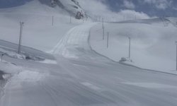 Mergabütan beyaza büründü, kayak sezonu uzuyor