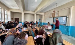 Çukurca’da velilere mahremiyet ve iletişim eğitimi