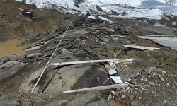 Hakkari’de heyelan bölgesi için önemli uyarı!