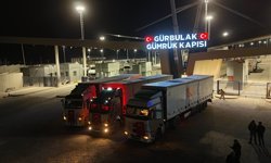 Tıbbi yardım yüklü tırlar İran’a geçiş yaptı