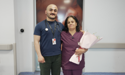 Doktordan ebe annesine anlamlı sürpriz