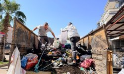 Aynı evden 3 yılda 20 kamyon çöp