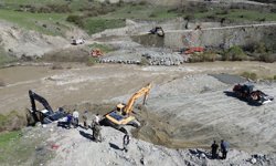 Hakkari’de alternatif yol çalışmaları aralıksız sürüyor