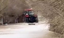 Baraj kapakları açılınca Kızılırmak taştı, köyü su bastı