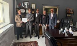 Hakkari'nin vergi rekortmeni Baskın'a teşekkür belgesi