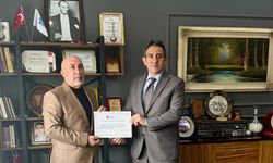 Hakkari'nin vergi rekortmeni Baskın'a teşekkür belgesi