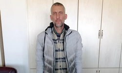 Dolandırdığı ürünleri tezgahta satarken yakalandı