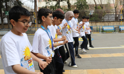 Madalyalar geldi, halay başladı