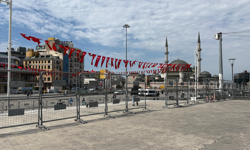Taksim'de 1 Mayıs hazırlıkları sürüyor