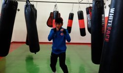 Genç boksör olimpiyat hayaliyle Senegal yolunda