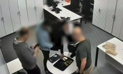 Kırmızı bültenli altın kaçakçısı yakalandı