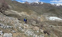 Yolu kapanan Hakkari'ye ilaçlar böyle getiriliyor