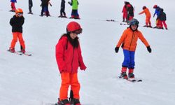 Kars’ta 2 bin öğrenci kayakla tanıştı