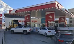 Hakkari'de araç sahiplerine müjde! 8 lira indirim geliyor