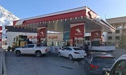 Hakkari’de sürücülere kötü haber: Motorine dev zam!