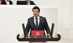 AK Partili Türkmenoğlu Hakkari yollarına 68 Milyar yatırım yapıldı